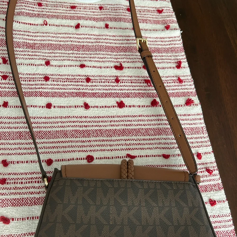 Michael Kors Tan and Brown Crossbody Bag - Picture 2 of 5